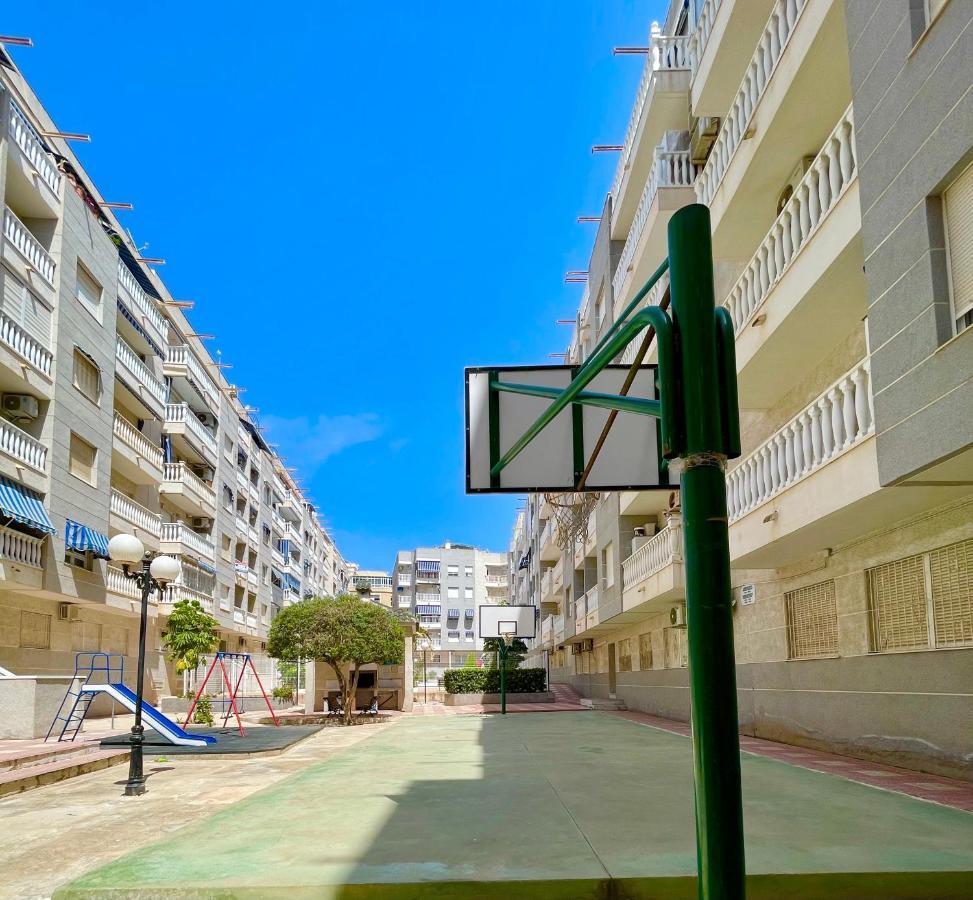Torrevieja Comfortable Apartment Ngoại thất bức ảnh