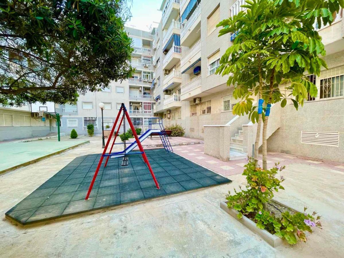 Torrevieja Comfortable Apartment Ngoại thất bức ảnh